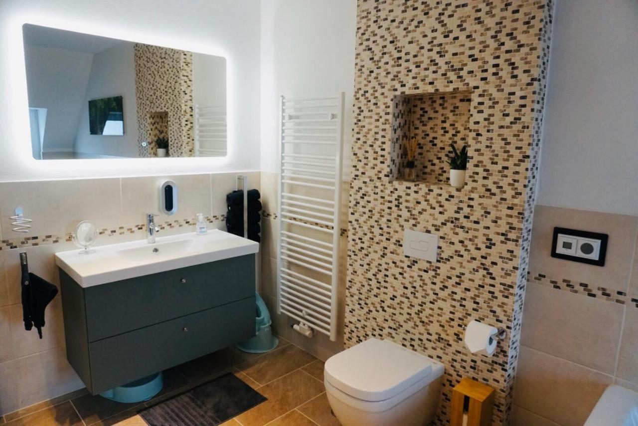 Fewo26 Im Sagenharz - Stilvolles Family-Apartment, 2 Sz, Klimaanlage, Wlan, Netflix & Free Parking Thale Buitenkant foto